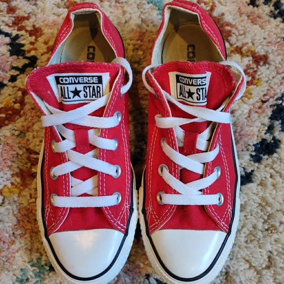 bright red converse